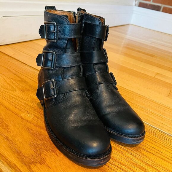 Frye Biker Chelsea Boots Combat Moto Natalie Triple Buckle Black Leather 6.5 B - Picture 2 of 16